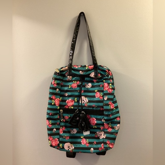 Betsey Johnson striped skulls and flowers backpack & or tote bag - Picture 1 of 16